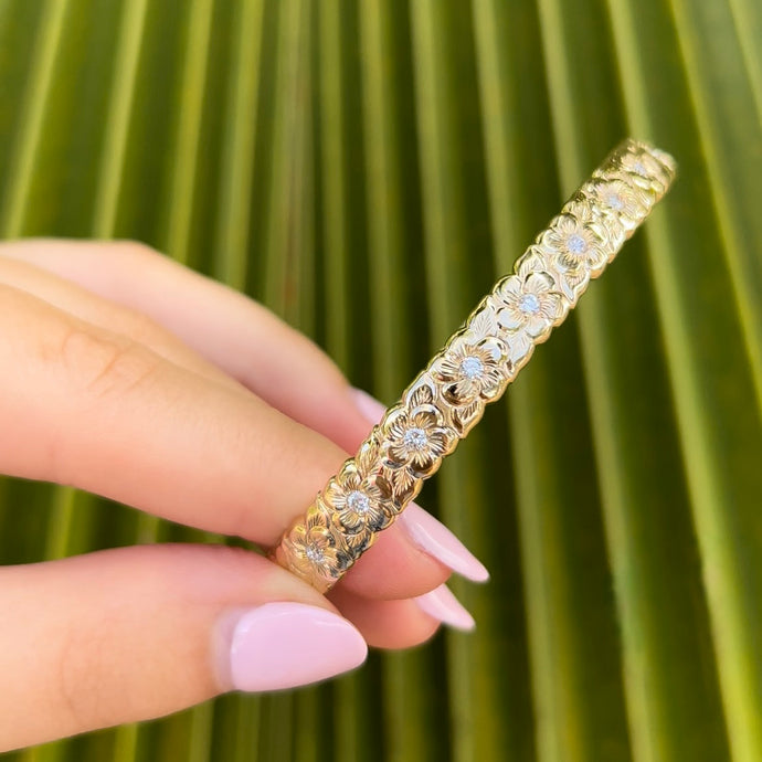 8mm Plumeria with leaf & Diamonds Hawaiian Bangle Bracelet in 14K Yellow Gold