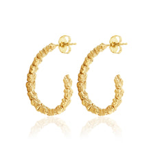 Load image into Gallery viewer, Gold Hoop Earrings with Flowers

