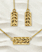 Load image into Gallery viewer, Dangle Hawaiian Earrings with Maile Necklace
