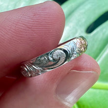 Load image into Gallery viewer, Gold Hawaiian Ring with Engraving
