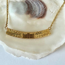 Load image into Gallery viewer, Iolani Palace and Maile 6mm Necklace in 14K Yellow Gold