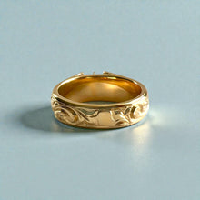 Load image into Gallery viewer, Old English & Hibiscus 8mm Tapered French Mount Solitaire Ring with 5.4mm Cubic Zirconia in 14K Yellow Gold in size 8 1/8