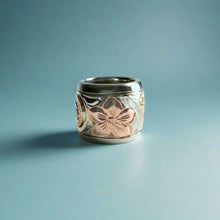 Load image into Gallery viewer, Tri-Color Haku Lei Hawaiian Bead Pendant in 14K Gold