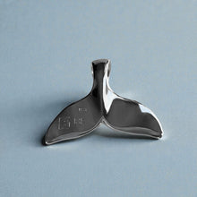 Load image into Gallery viewer, Medium Engraved Whale Tail Pendant in 18K White Gold