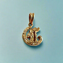 Load image into Gallery viewer, Scrolled Hawaiian Initial G Pendant in 14K Yellow Gold
