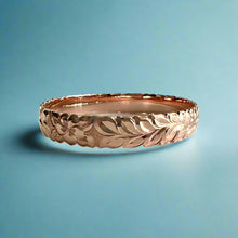 Load image into Gallery viewer, Scalloped Shiny Maile, Plumeria & Hibiscus 10mm Hawaiian Bangle Bracelet in 14K Pink Gold