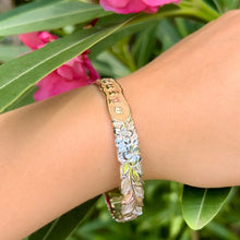 Load image into Gallery viewer, Flowers engraved on Hawaiian Bracelet 
