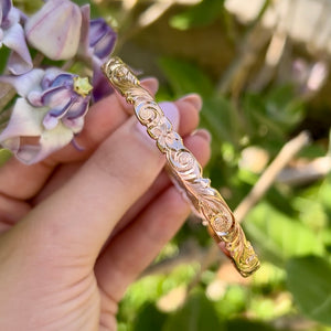 Gold Hawaiian Bracelet with engraving