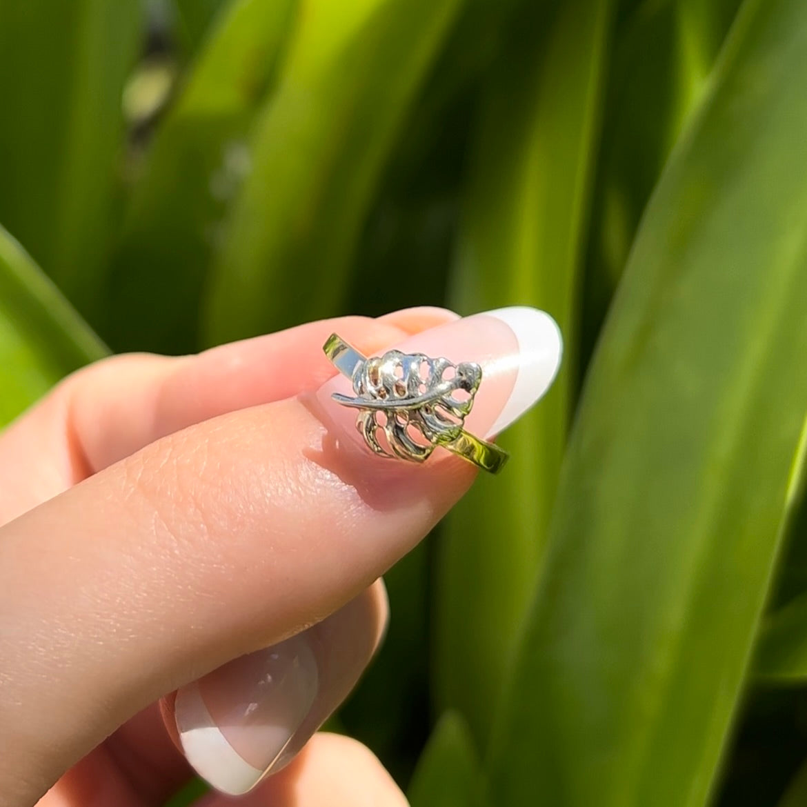 monstera ring Two-Tone Monstera Ring in 14K Gold