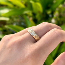 Load image into Gallery viewer, Nihoniho 6mm Ring with Flowers