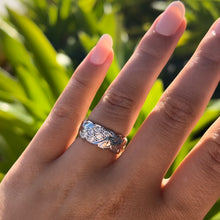 Load image into Gallery viewer, Nihoniho 8mm Ring Shiny Maile & Double Row Of Diamonds in 14K White Gold