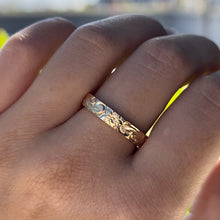 Load image into Gallery viewer, Old English & Hibiscus 4mm Flat Ring in 14K Yellow Gold