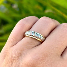 Load image into Gallery viewer, Tri-Color Scalloped Top Shiny Maile with Hibiscus & Diamond 6mm Ring in 14K Gold