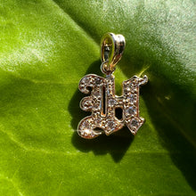 Load image into Gallery viewer, Diamond Initial H Pendant