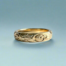 Load image into Gallery viewer, Old English & Hibiscus 4mm "Kuuipo" Ring  in 14K Yellow Gold