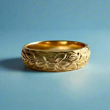 Load image into Gallery viewer, Maile & Hibiscus 6mm Ring in 14K Yellow Gold in size 9 3/4
