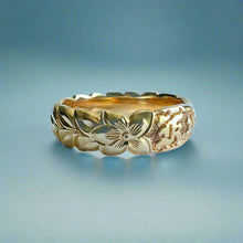 Load image into Gallery viewer, Scalloped Shiny Maile with Hibiscus 6mm Raised "Kuuipo" Ring in 14K Yellow Gold