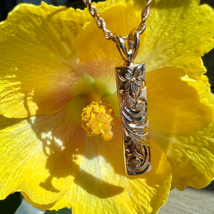 Hawaiian Jewelry Engraved Pendant with Hibiscus and Old English scroll