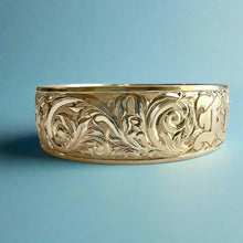 Load image into Gallery viewer, Victorian Scrolls 18mm Raised "Kuuipo" Hawaiian Bangle Bracelet in 14K Yellow
