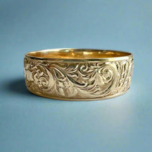 Load image into Gallery viewer, Victorian Scrolls 18mm Raised "Kuuipo" Hawaiian Bangle Bracelet in 14K Yellow