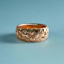 Load image into Gallery viewer, Scalloped Plumeria with Leaves 8mm Raised "Kuuipo" Ring in 14K Pink Gold in size 6