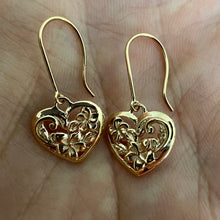 Load image into Gallery viewer, Flowers and heart Hawaiian Earrings
