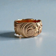 Load image into Gallery viewer, Scalloped Old English & Hibiscus 10mm Ring in 14K Pink Gold in size 8