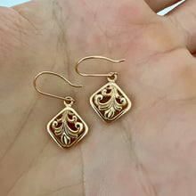 Load image into Gallery viewer, Gold Quilt Earrings 
