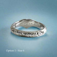 Load image into Gallery viewer, Hawaiian Heart Ring with Old English & Flower engraving