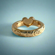 Load image into Gallery viewer, Hibiscus & Old English Valentine Heart Ring in 14K Yellow Gold