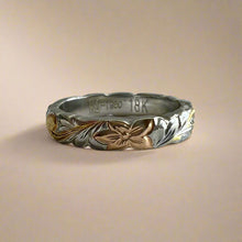 Load image into Gallery viewer, Tri-Color Scalloped Haku Lei 4mm Ring in Gold and Platinum