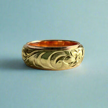Load image into Gallery viewer, Two-Tone Old English & Hibiscus Hawaiian 8mm Ring in 14K Pink & Green Gold