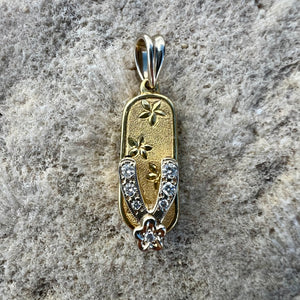 Hawaiian slipper pendant with diamonds and flowers