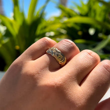Load image into Gallery viewer, Scalloped Old English with Turtle & Hibiscus 8mm Ring in 14K Yellow Gold in size 7
