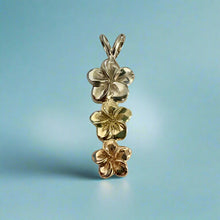 Load image into Gallery viewer, Multicolour Three Plumeria Vertical Pendant in 14K Gold