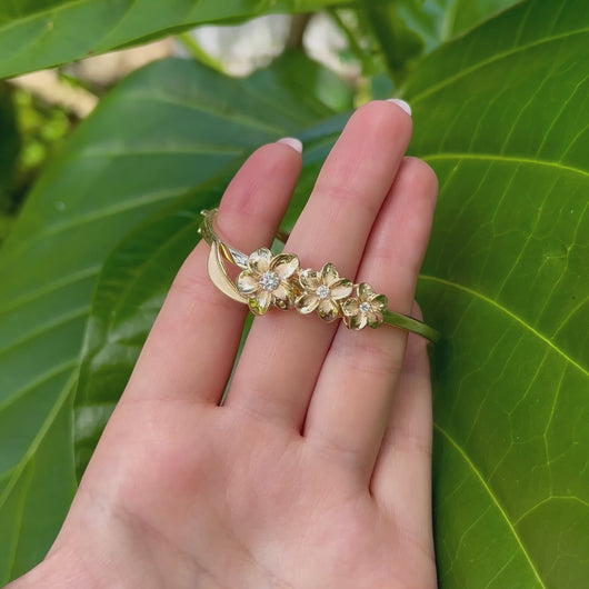 Gold Hawaiian Heirloom bracelet with flowers