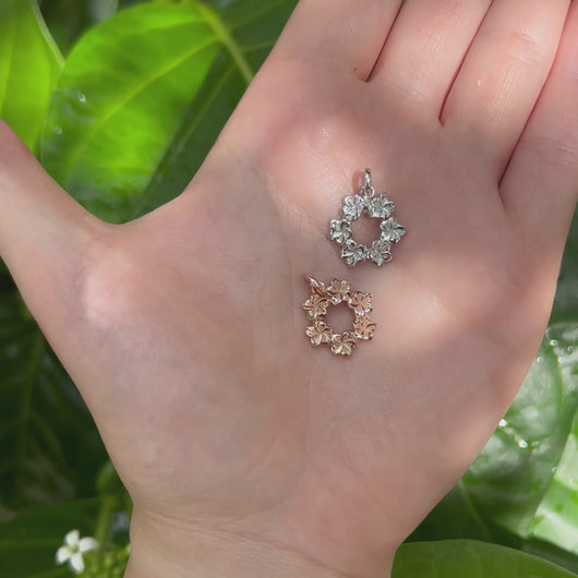 Hawaiian flower pendants with plumerias 