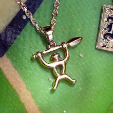 Load image into Gallery viewer, Hawaiian Petroglyph Paddler Pendant in 14K Yellow Gold
