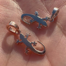Load and play video in Gallery viewer, Hawaiian Gecko pendants 
