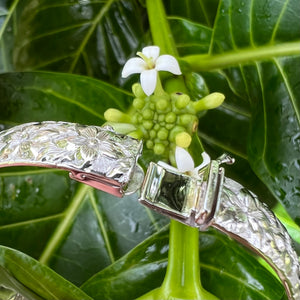 hinge and clasp detail on Hawaiian Bracelet 