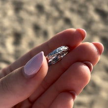 Load image into Gallery viewer, Hawaiian Maile Ring with engraving
