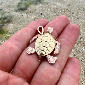 Large Hawaiian Honu Turtle pendant 