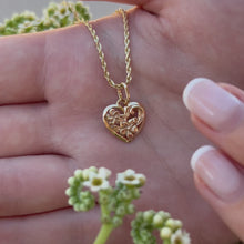 Load and play video in Gallery viewer, Gold Hawaiian heart pendant with flowers 

