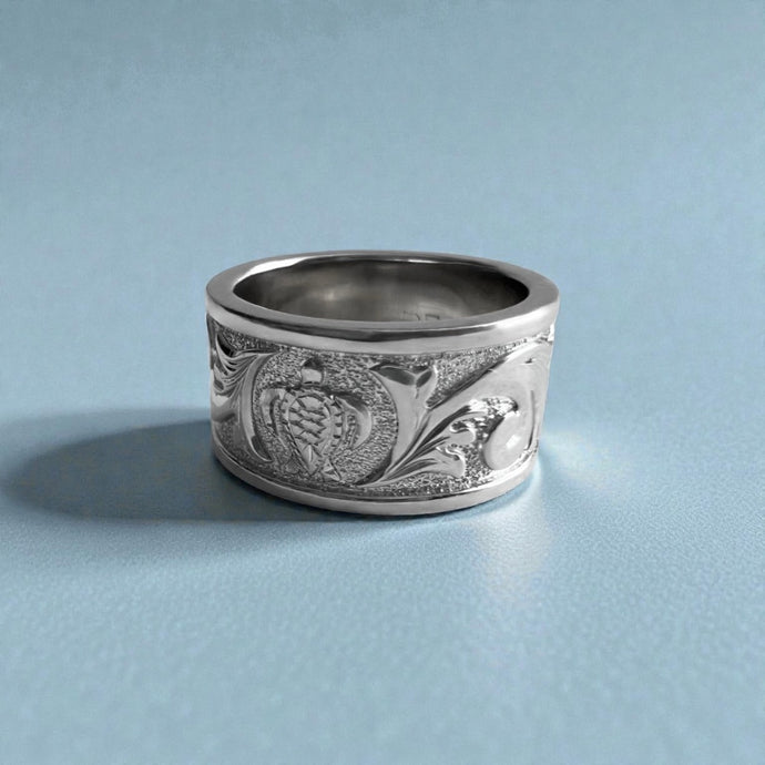 Raised Turtle with Old English 10mm Ring in 14K White Gold in size 6 1/4