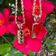 Load image into Gallery viewer, Hawaiian Shiny Maile Pendant in 14K Yellow or Pink Gold
