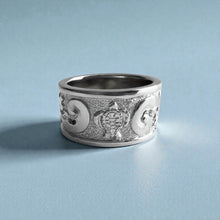 Load image into Gallery viewer, Raised Turtle with Old English 10mm Ring in 14K White Gold in size 6 1/4
