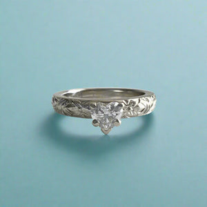 Kaimana Kula Old English & Hibiscus 3mm Solitaire with Heart Diamond in 14K White Gold in size 4