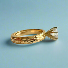 Load image into Gallery viewer, Kaimana Kula Shiny Maile &amp; Hibiscus 4mm Solitaire Ring with Cubic Zirconia in 14K Yellow Gold in size 8 1/8
