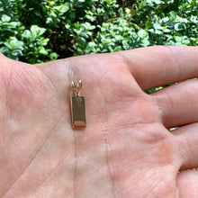 Load image into Gallery viewer, Ali&#39;i Maile Design Pendant on Cobalt Blue Enamel in 14K Yellow Gold
