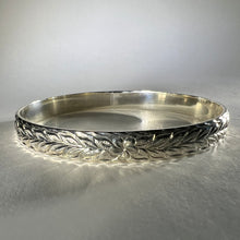 Load image into Gallery viewer, Plumeria and Maile Hawaiian Sterling Silver Bracelet
